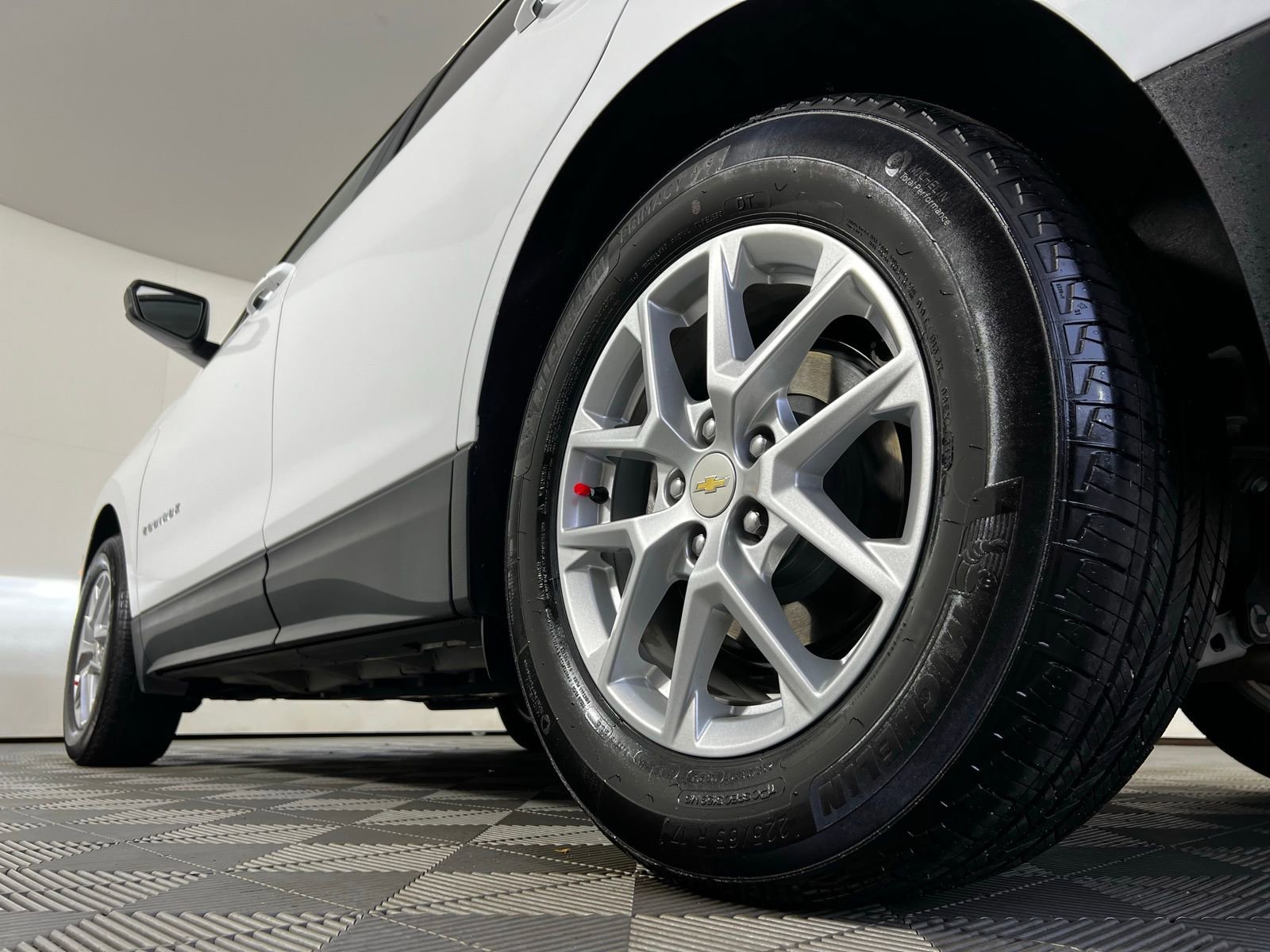 Used 2024 Chevrolet Equinox LT image 26