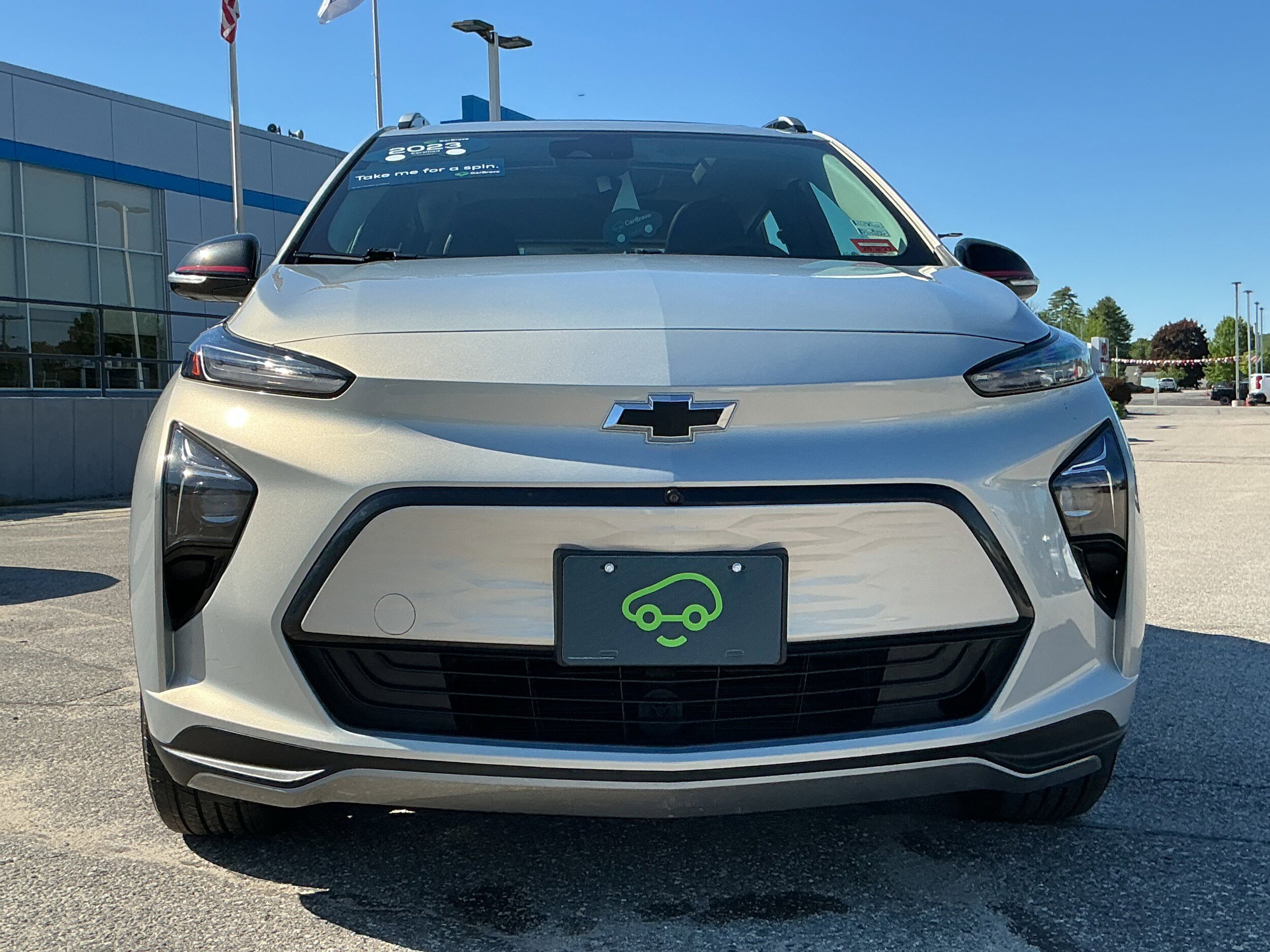 Used 2023 Chevrolet Bolt EUV Premier w/ Sun & Sound Package FWD image 6