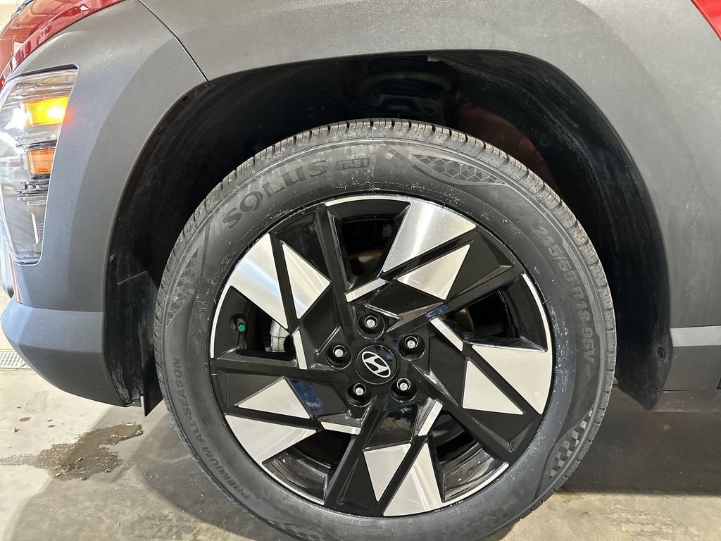 Used 2025 Hyundai Kona SEL image 18