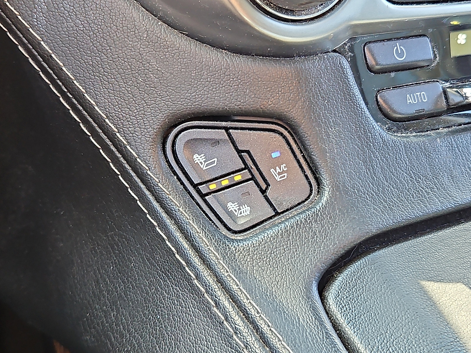 Used 2016 Chevrolet Tahoe LTZ image 23