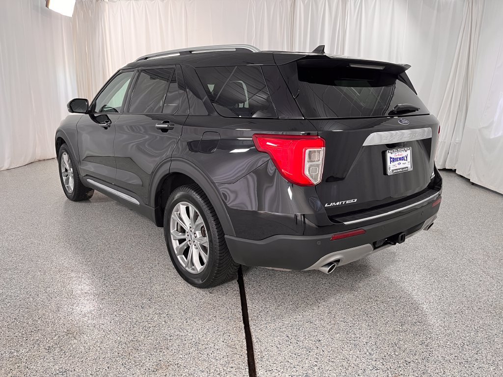 Used 2022 Ford Explorer Limited w/ Equipment Group 301A AWD/4WD image 11