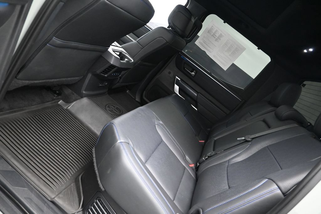 Used 2024 Toyota Tundra Platinum AWD/4WD image 20