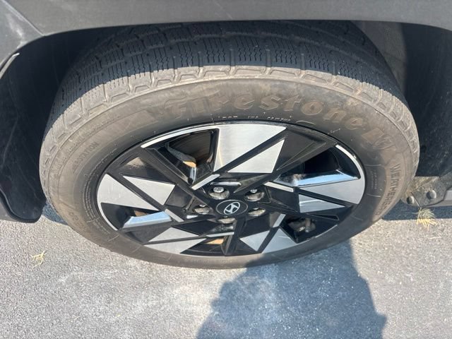 Used 2024 Hyundai Kona SEL w/ Convenience Package FWD image 4