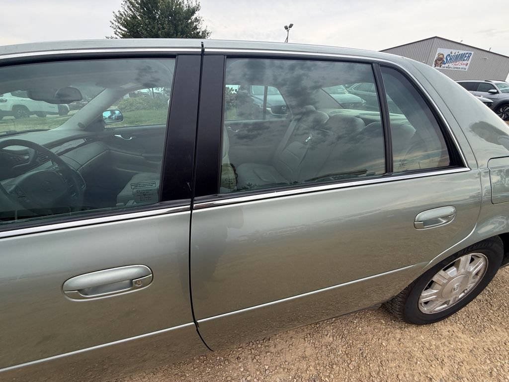 Used 2005 Cadillac De Ville FWD image 29