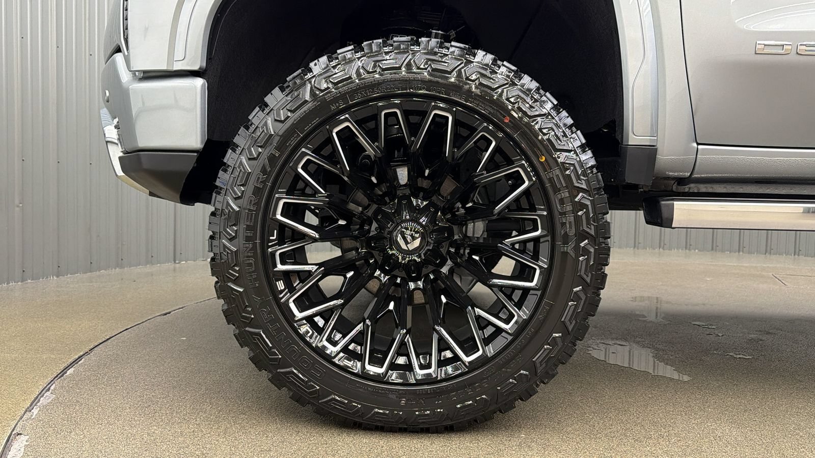Used 2026 GMC Sierra 1500 Denali Ultimate AWD/4WD image 9