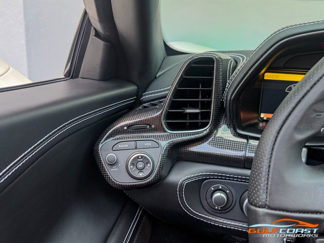 Used 2015 Ferrari 458 Spider RWD image 17