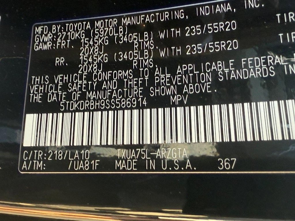 Certified 2025 Toyota Highlander Platinum image 28