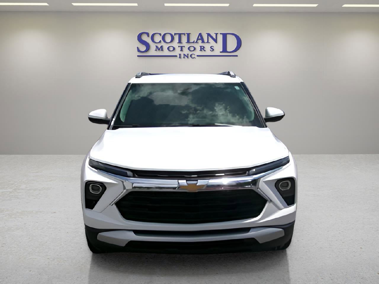 Used 2024 Chevrolet TrailBlazer LT image 3