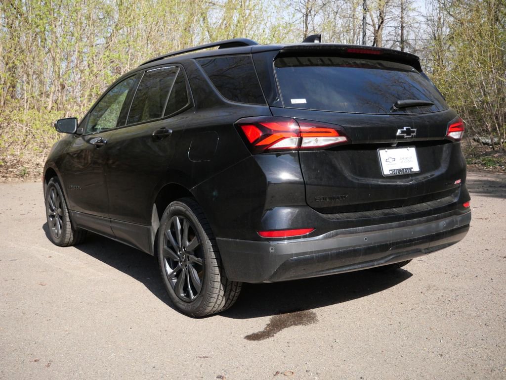 Used 2023 Chevrolet Equinox RS AWD/4WD image 5