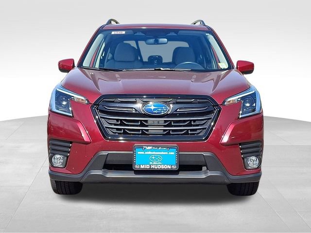 Used 2023 Subaru Forester Premium AWD/4WD image 2