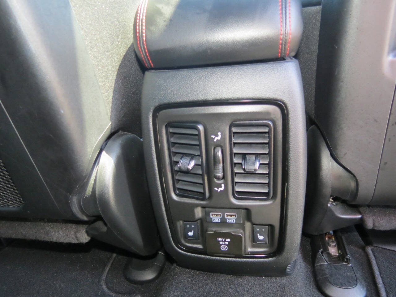 Used 2025 Dodge Durango GT AWD/4WD image 21
