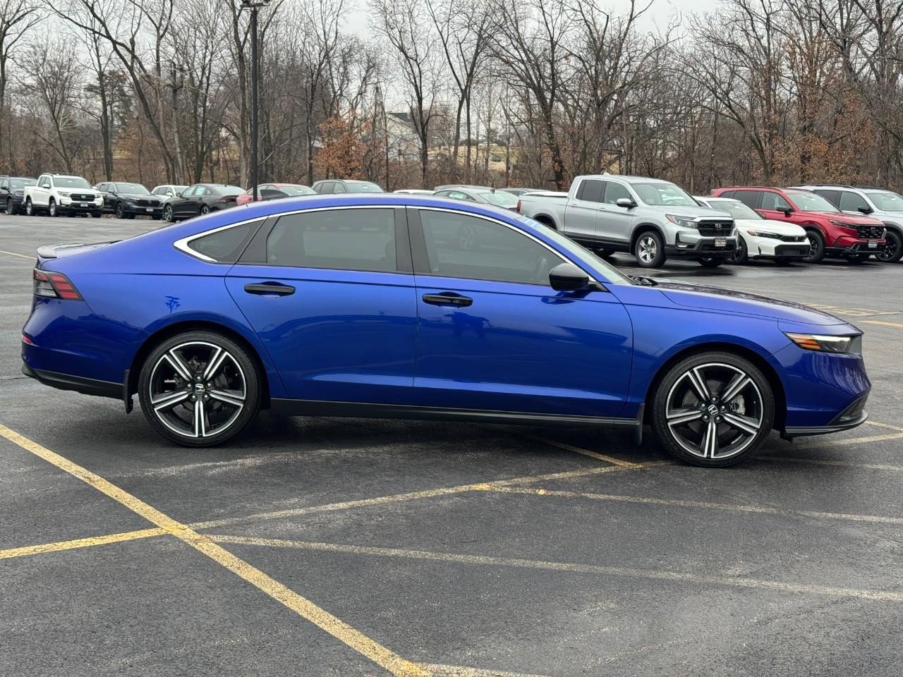 Used 2023 Honda Accord Sport image 3