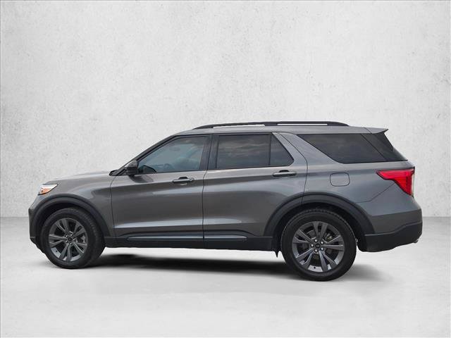 Used 2023 Ford Explorer XLT w/ Equipment Group 202A RWD image 9