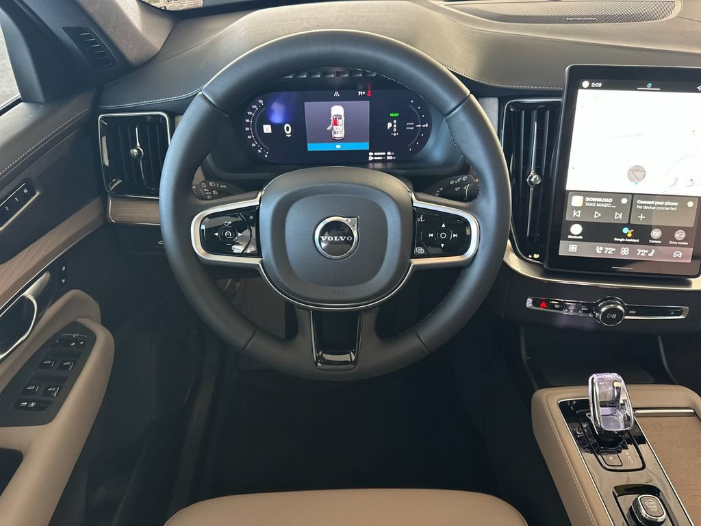New 2026 Volvo XC90 T8 Plus w/ Protection Package Premier AWD/4WD image 13