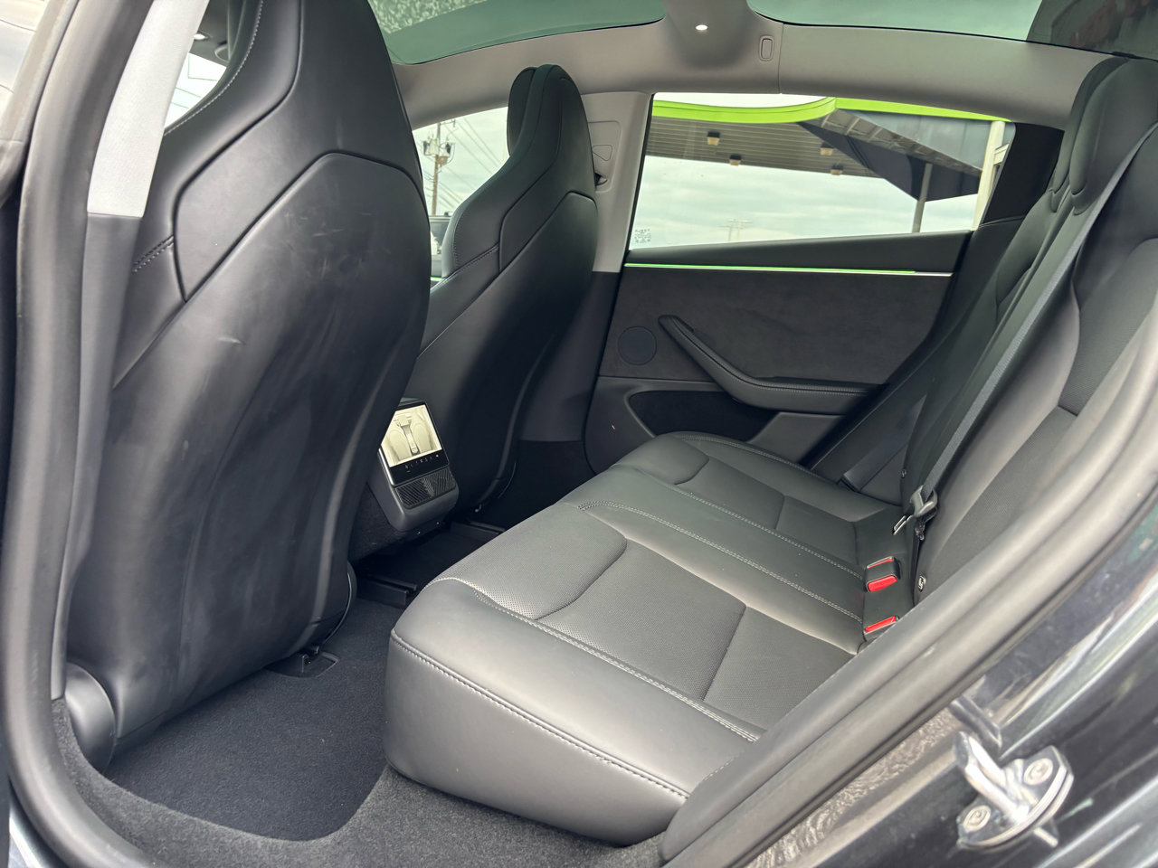 Used 2024 Tesla Model 3 Performance image 28