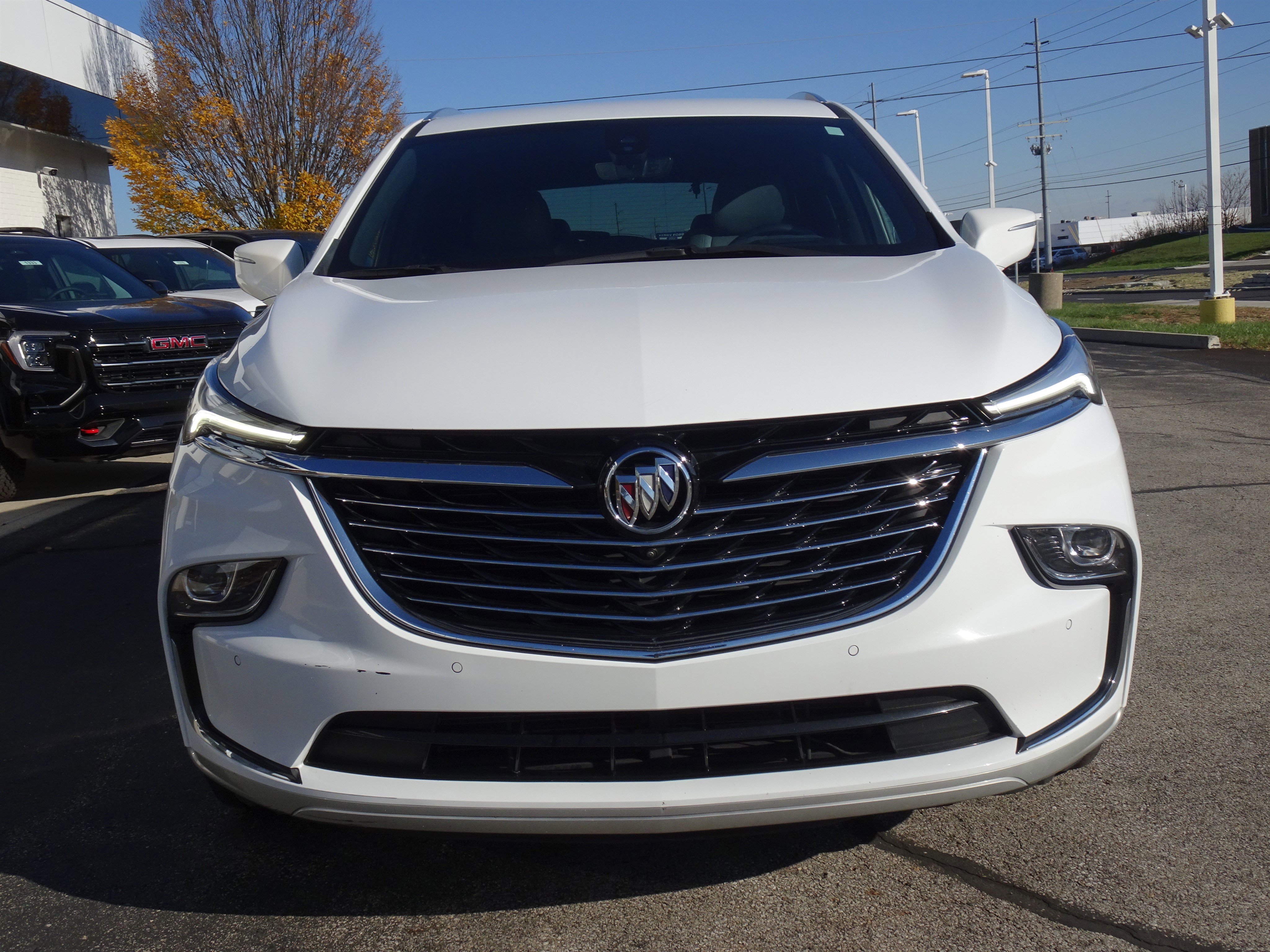Used 2024 Buick Enclave Premium image 8