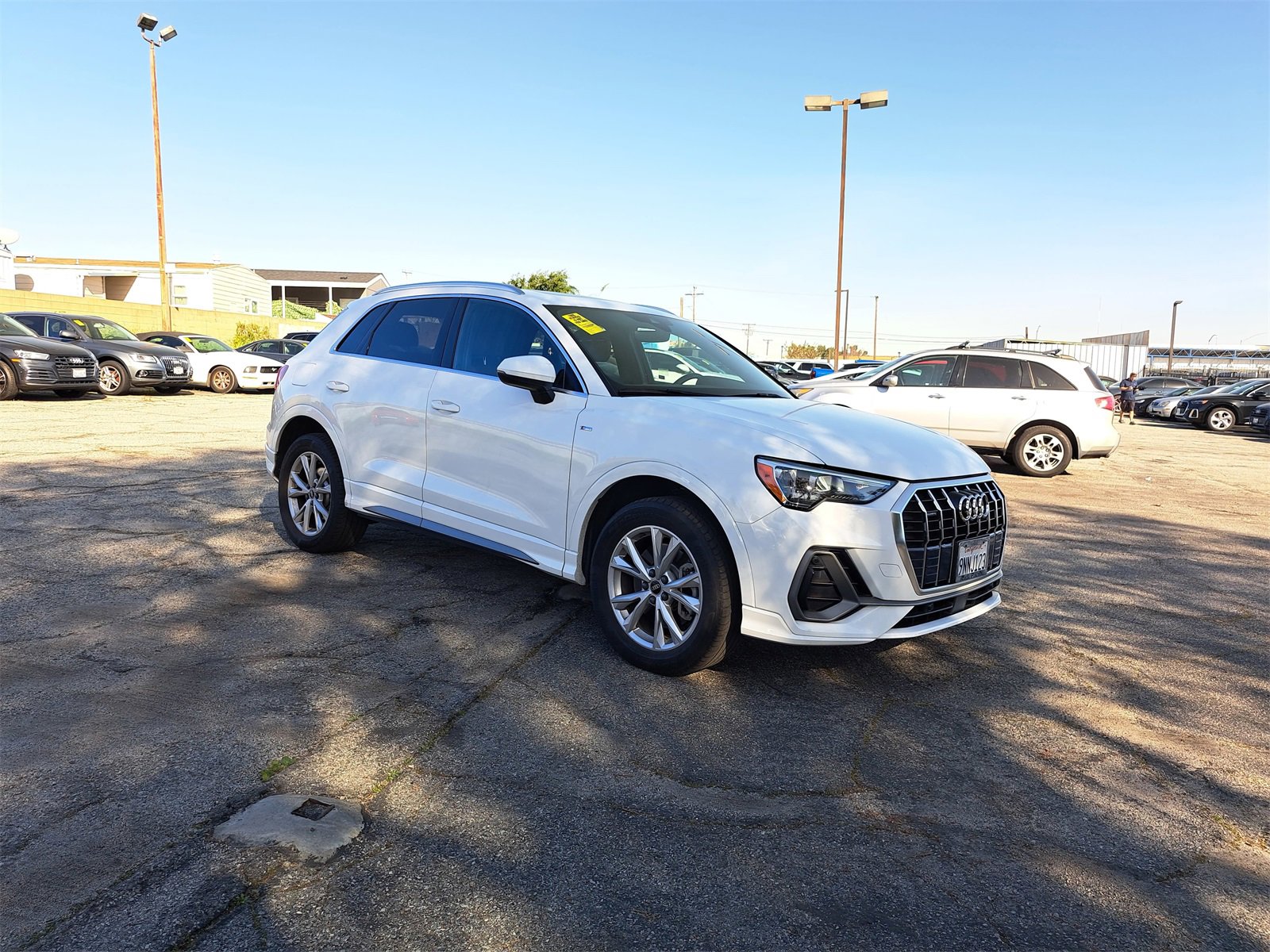 Used 2021 Audi Q3 2.0T Premium w/ Convenience Package image 2