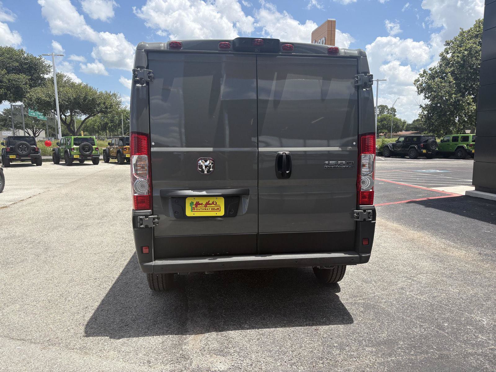 New 2026 RAM ProMaster 1500 w/ Convenience Group FWD image 4