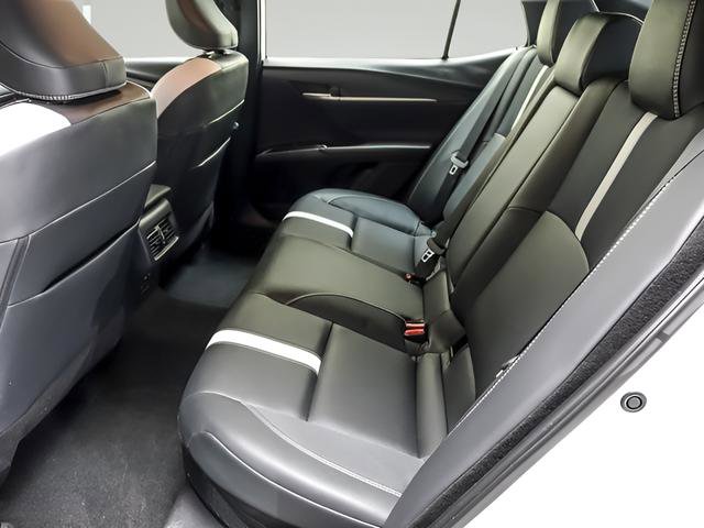 Certified 2025 Toyota Camry SE image 10