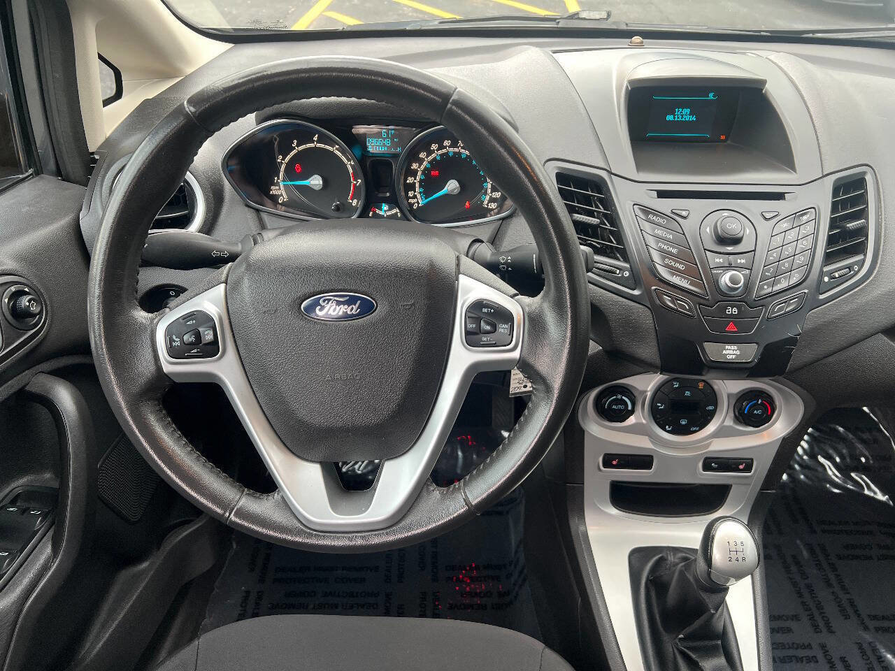 Used 2014 Ford Fiesta SE FWD image 29