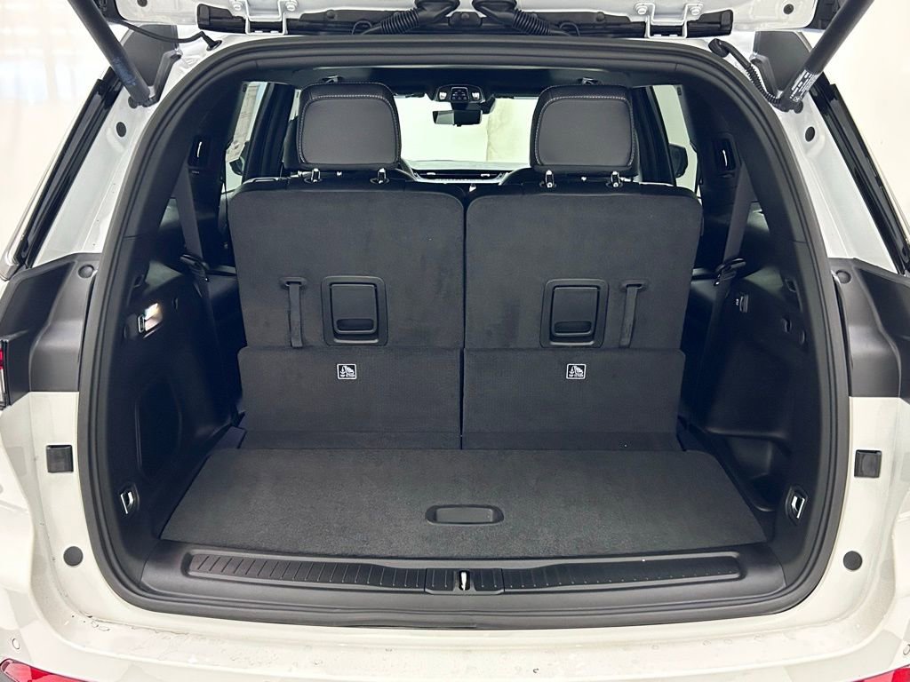 New 2026 Jeep Grand Cherokee L Limited AWD/4WD image 9
