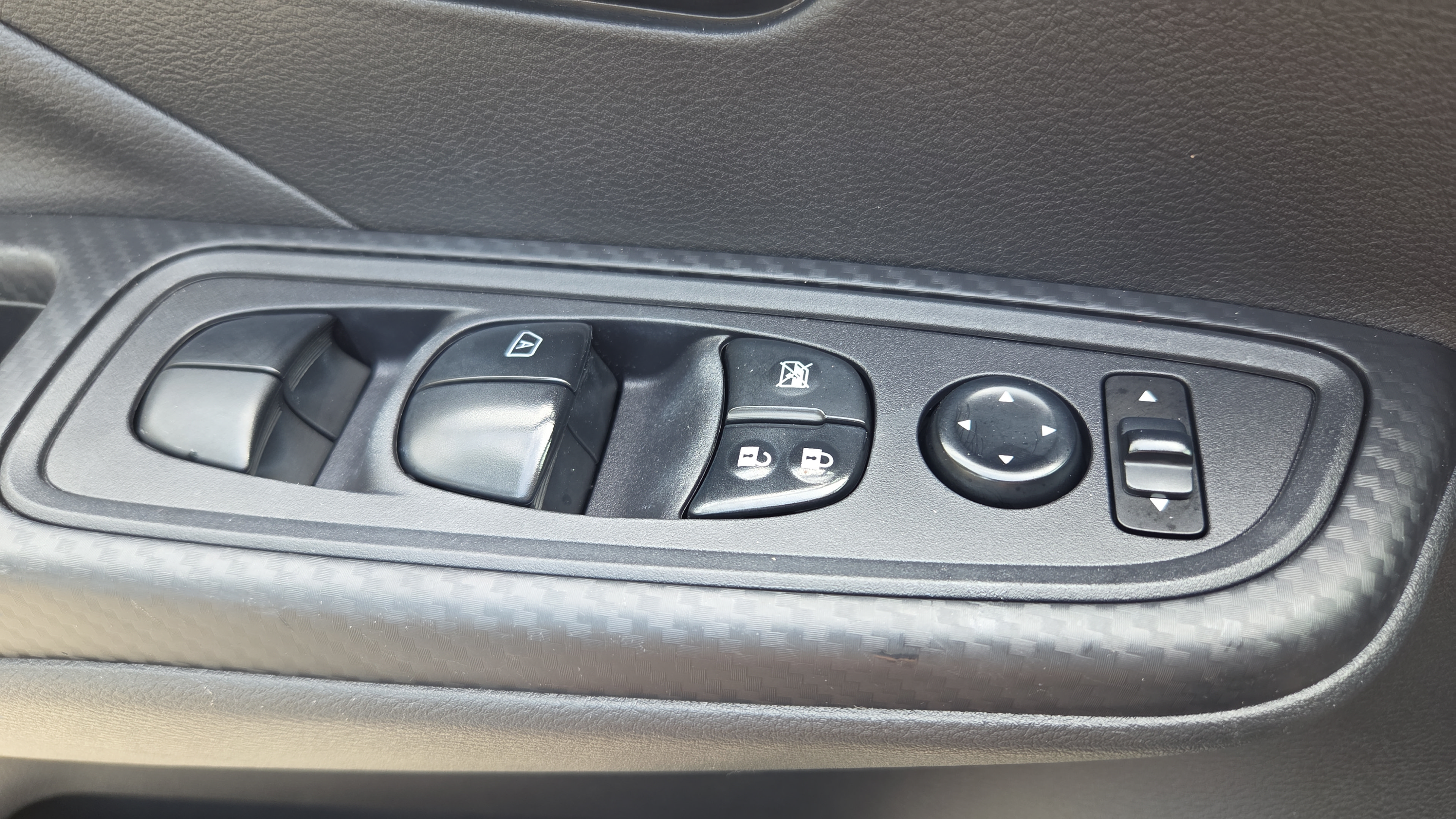 Used 2024 Nissan Versa S w/ S Plus Package FWD image 27