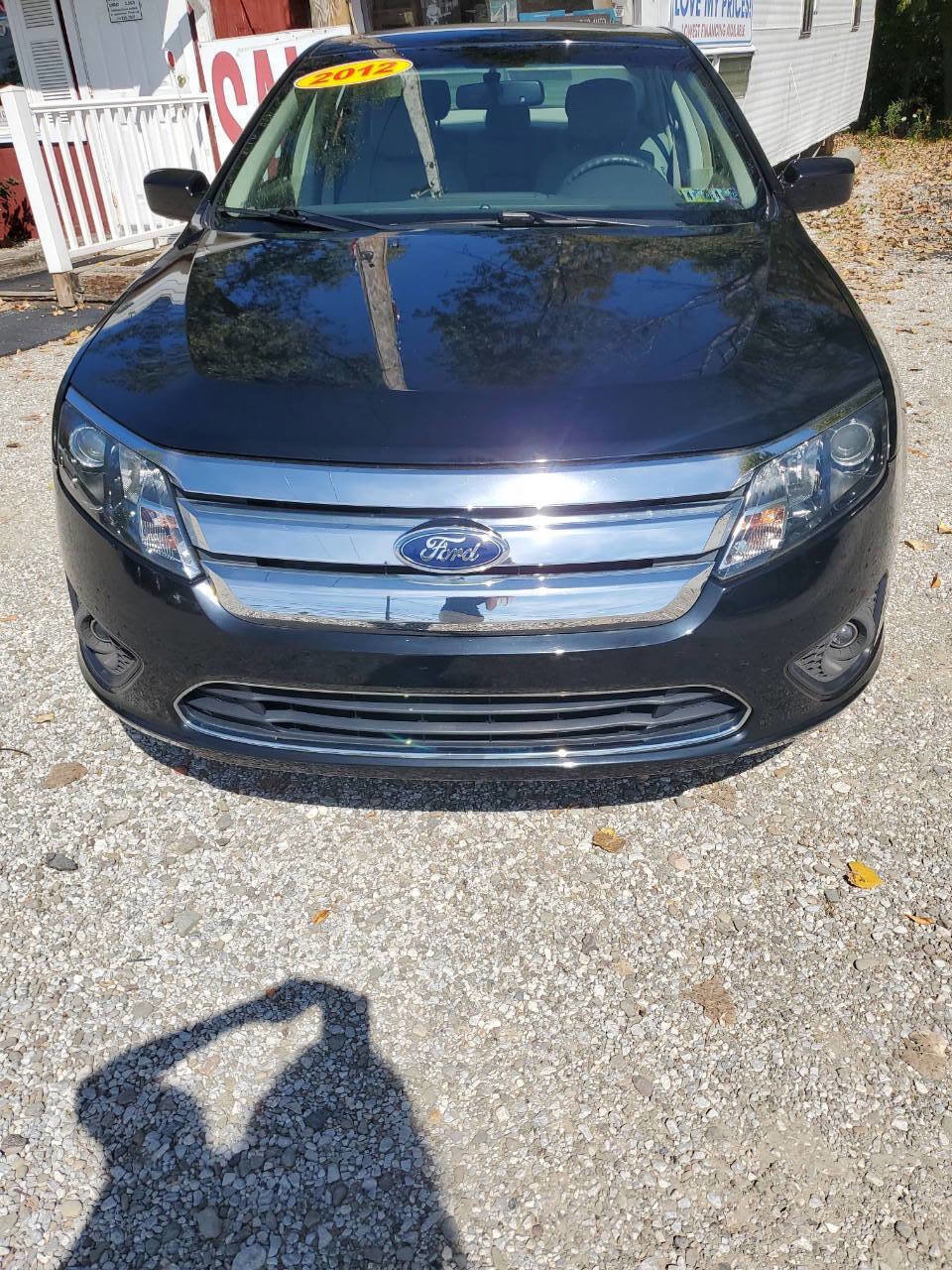 Used 2012 Ford Fusion SE image 2