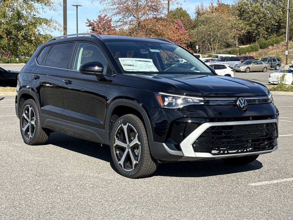 New 2026 Volkswagen Taos SEL image 7