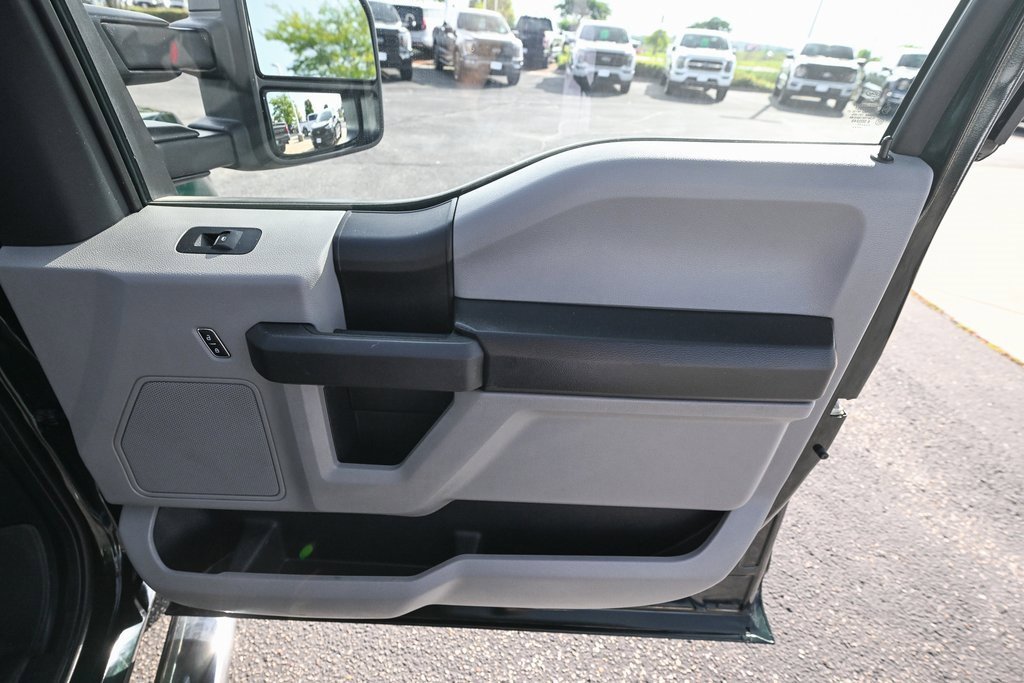 Used 2017 Ford F150 XL w/ Heavy-Duty Payload Package image 22