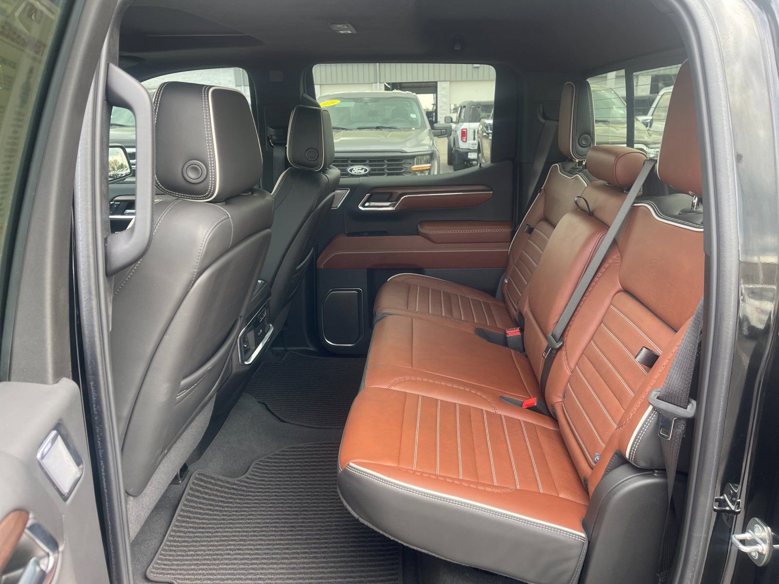 Used 2024 GMC Sierra 1500 Denali Ultimate AWD/4WD image 14