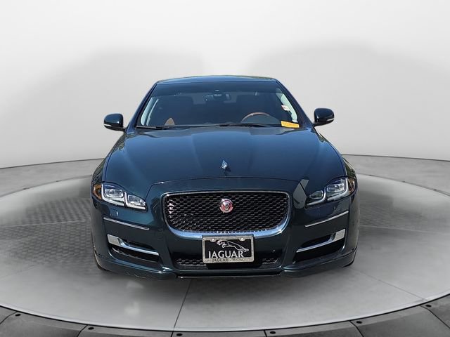 Used 2017 Jaguar XJ R-Sport AWD/4WD image 8