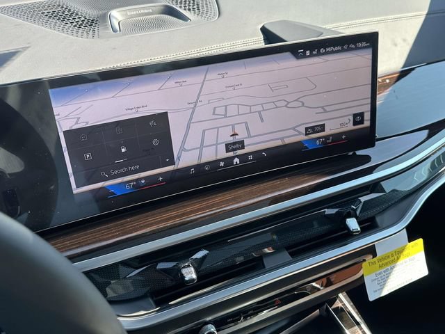 New 2027 BMW X7 xDrive40i w/ Executive Package AWD/4WD image 16