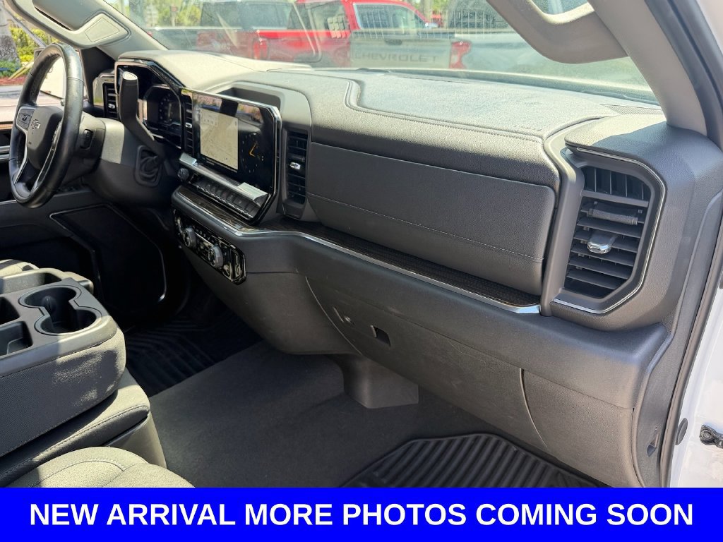 Certified 2024 Chevrolet Silverado 1500 RST AWD/4WD image 18