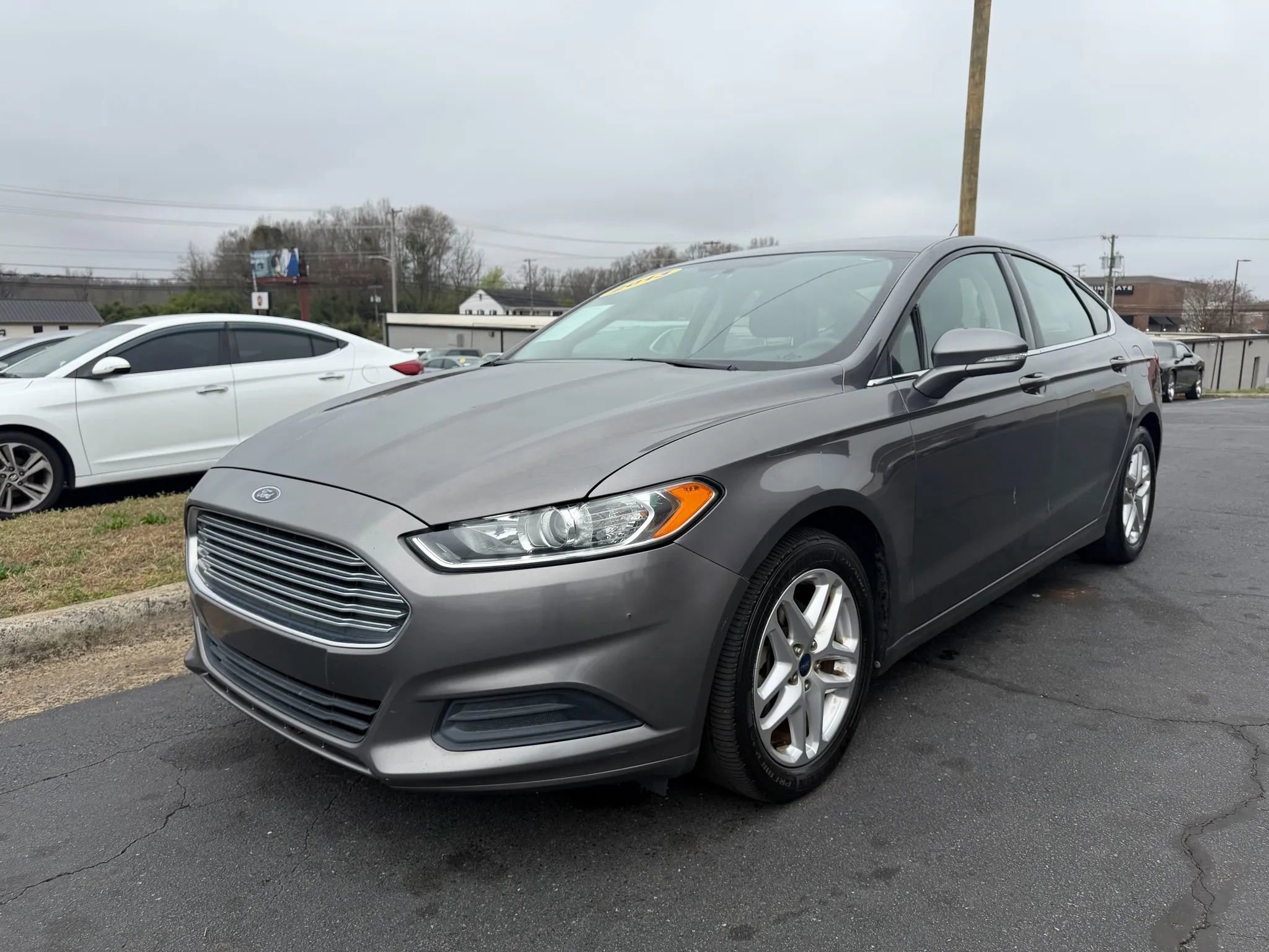 Used 2013 Ford Fusion SE image 3