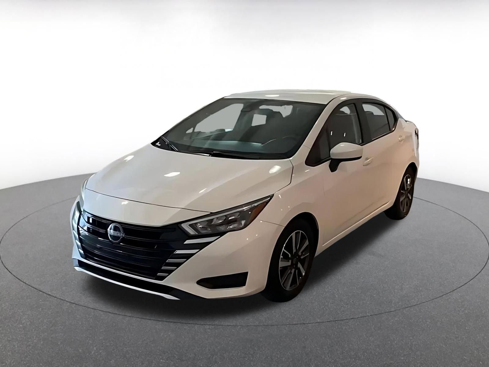 Used 2025 Nissan Versa SV image 7