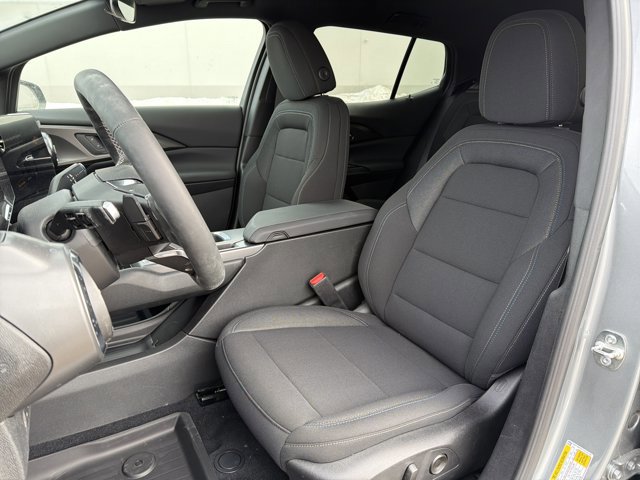 New 2026 Chevrolet Equinox EV LT image 12