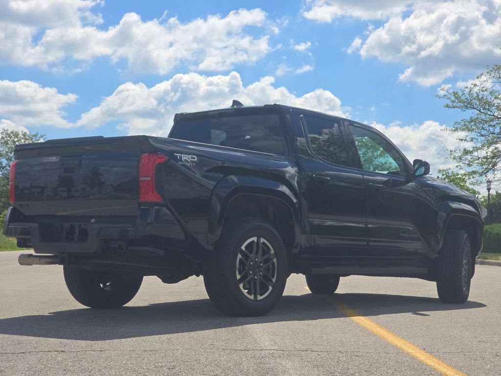Used 2025 Toyota Tacoma TRD Sport AWD/4WD image 15