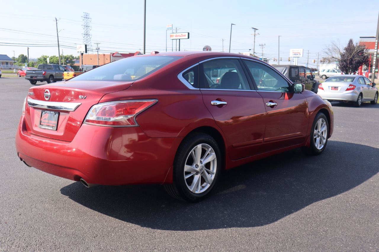 Used 2015 Nissan Altima 2.5 SV FWD image 10
