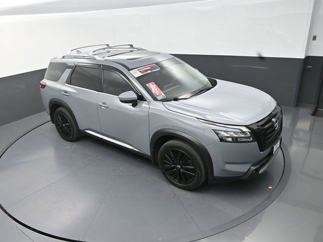 Used 2025 Nissan Pathfinder Platinum w/ Cargo Package AWD/4WD image 12