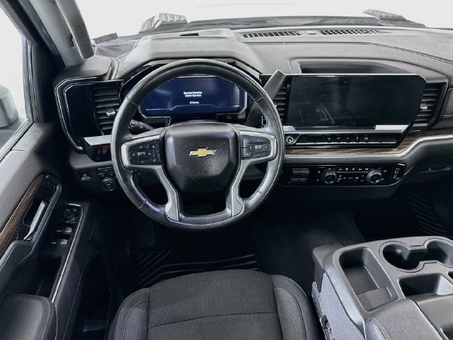Used 2025 Chevrolet Silverado 2500 LT w/ Convenience Package AWD/4WD image 28