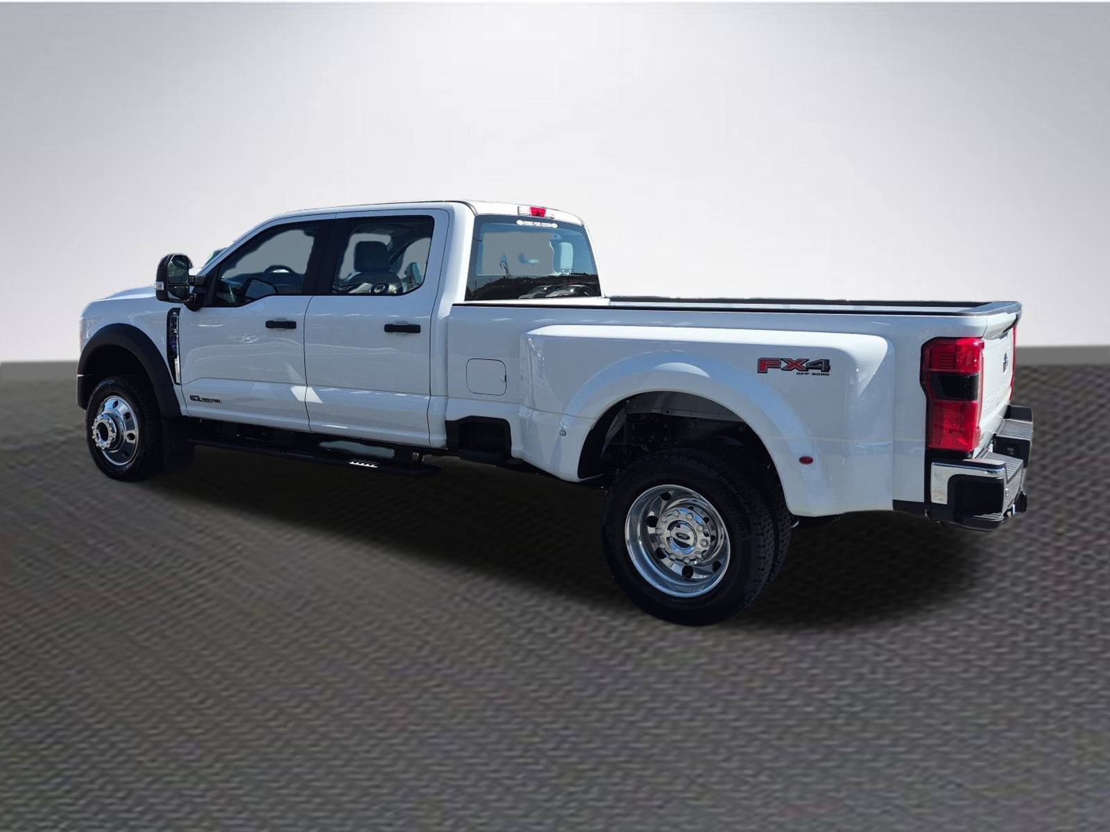 New 2026 Ford F450 4x4 Crew Cab Super Duty image 5