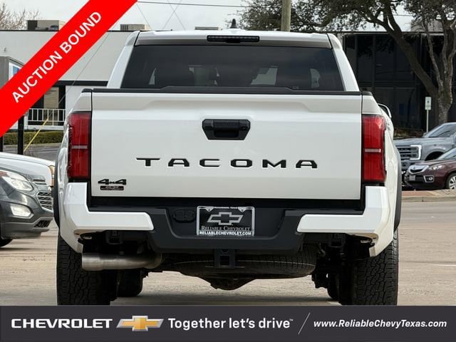 Used 2024 Toyota Tacoma TRD Off-Road AWD/4WD image 7