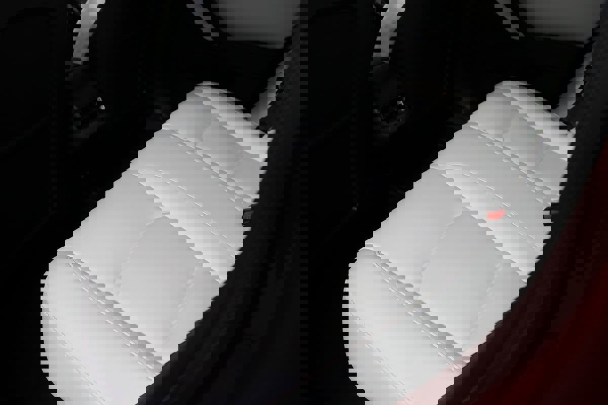 Used 2018 Tesla Model 3 Performance image 25