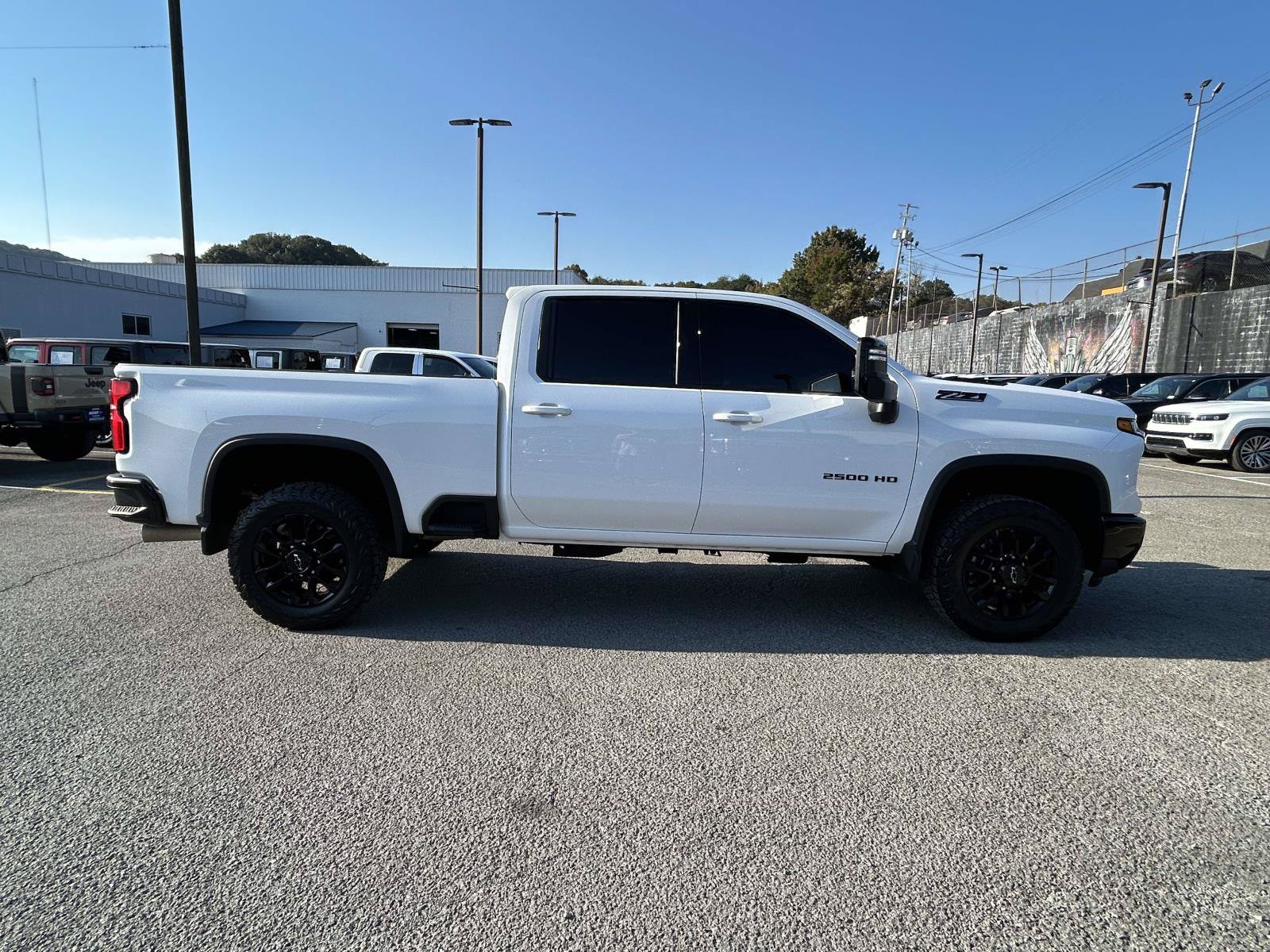 Used 2025 Chevrolet Silverado 2500 LTZ w/ LTZ Plus Package AWD/4WD image 8