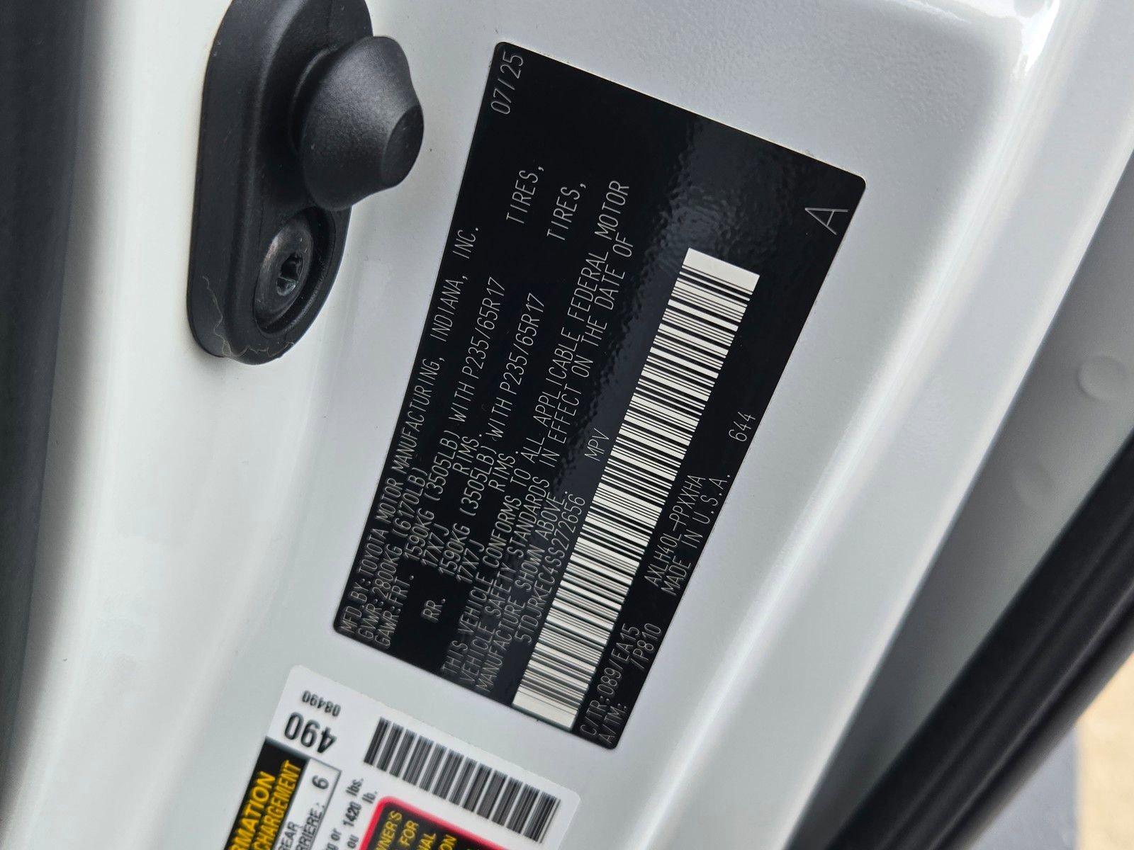 Used 2025 Toyota Sienna XLE w/ XLE Plus Package FWD image 27