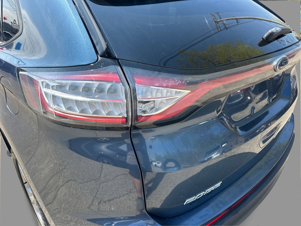 Used 2018 Ford Edge SE AWD/4WD image 21