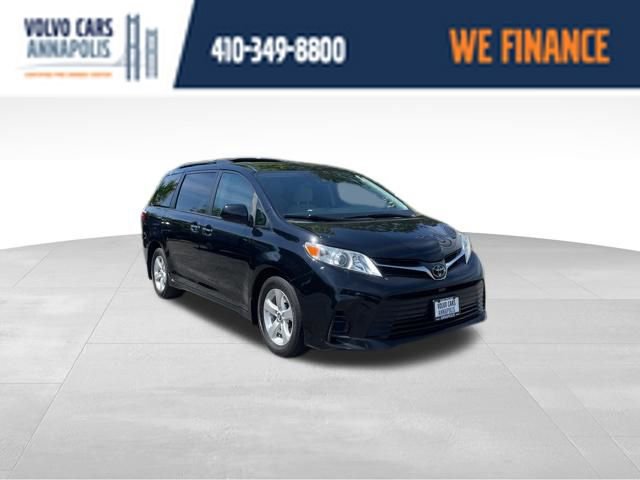 Used 2020 Toyota Sienna LE w/ LE Preferred Package