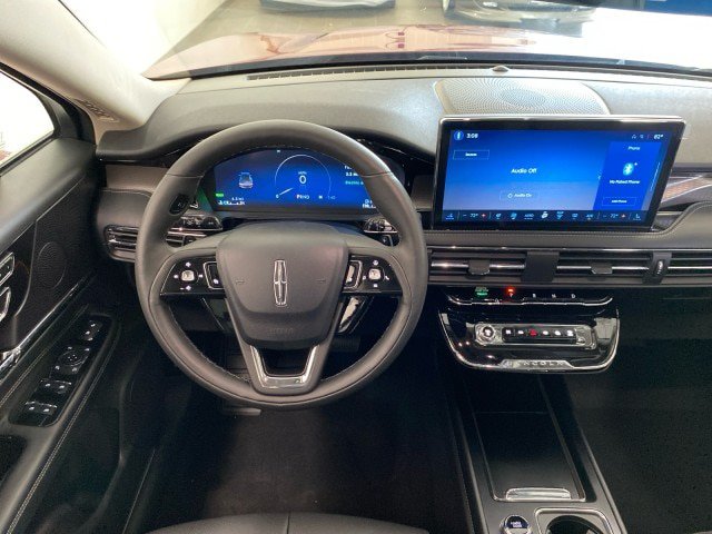 New 2025 Lincoln Corsair Grand Touring w/ Equipment Group 301A AWD/4WD image 11
