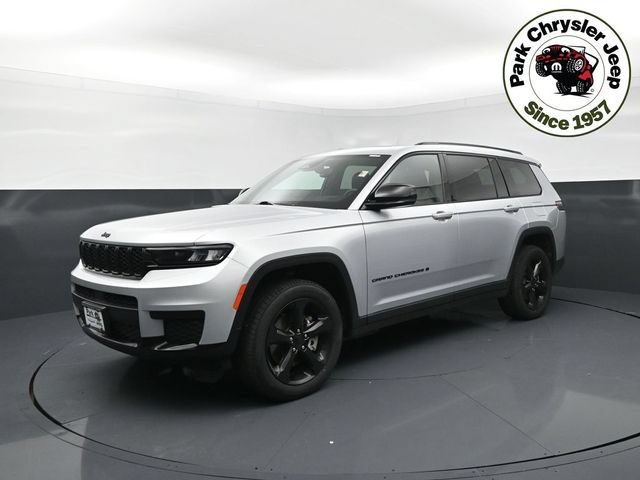 Used 2023 Jeep Grand Cherokee L Laredo AWD/4WD image 2