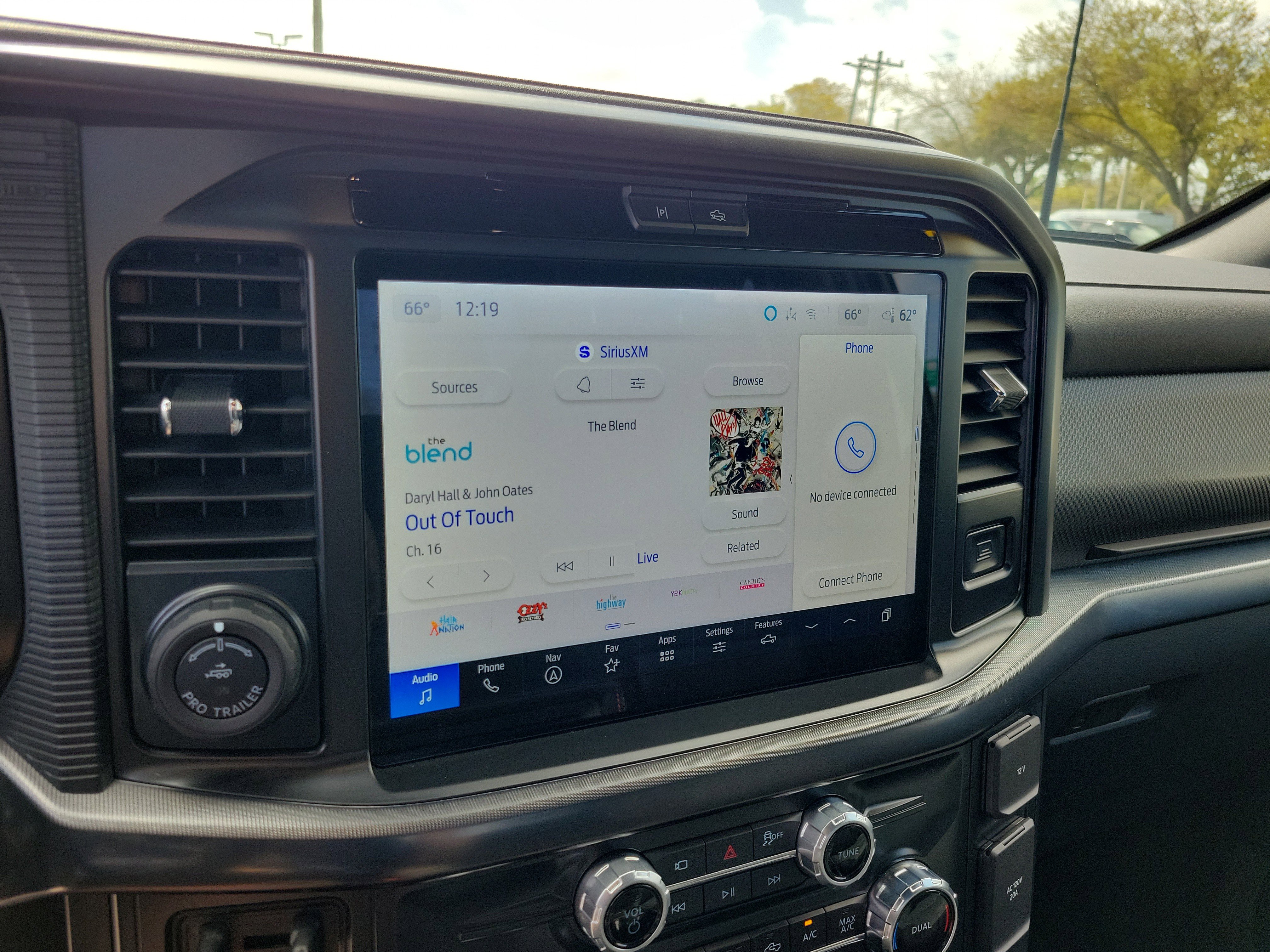 Used 2025 Ford F150 Raptor image 17